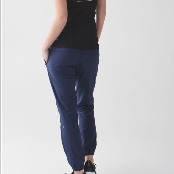 Lululemon Track To Reality Pant III Deep Navy / Black - Picture 2 of 11
